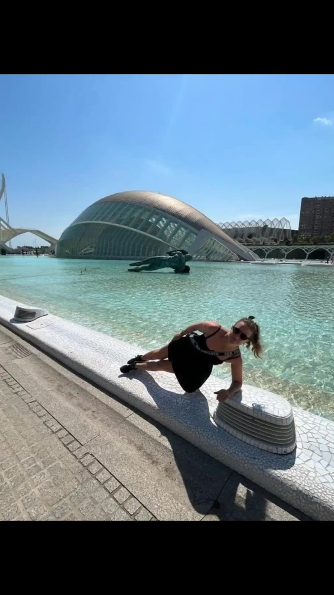 Valencia Thumbnail
